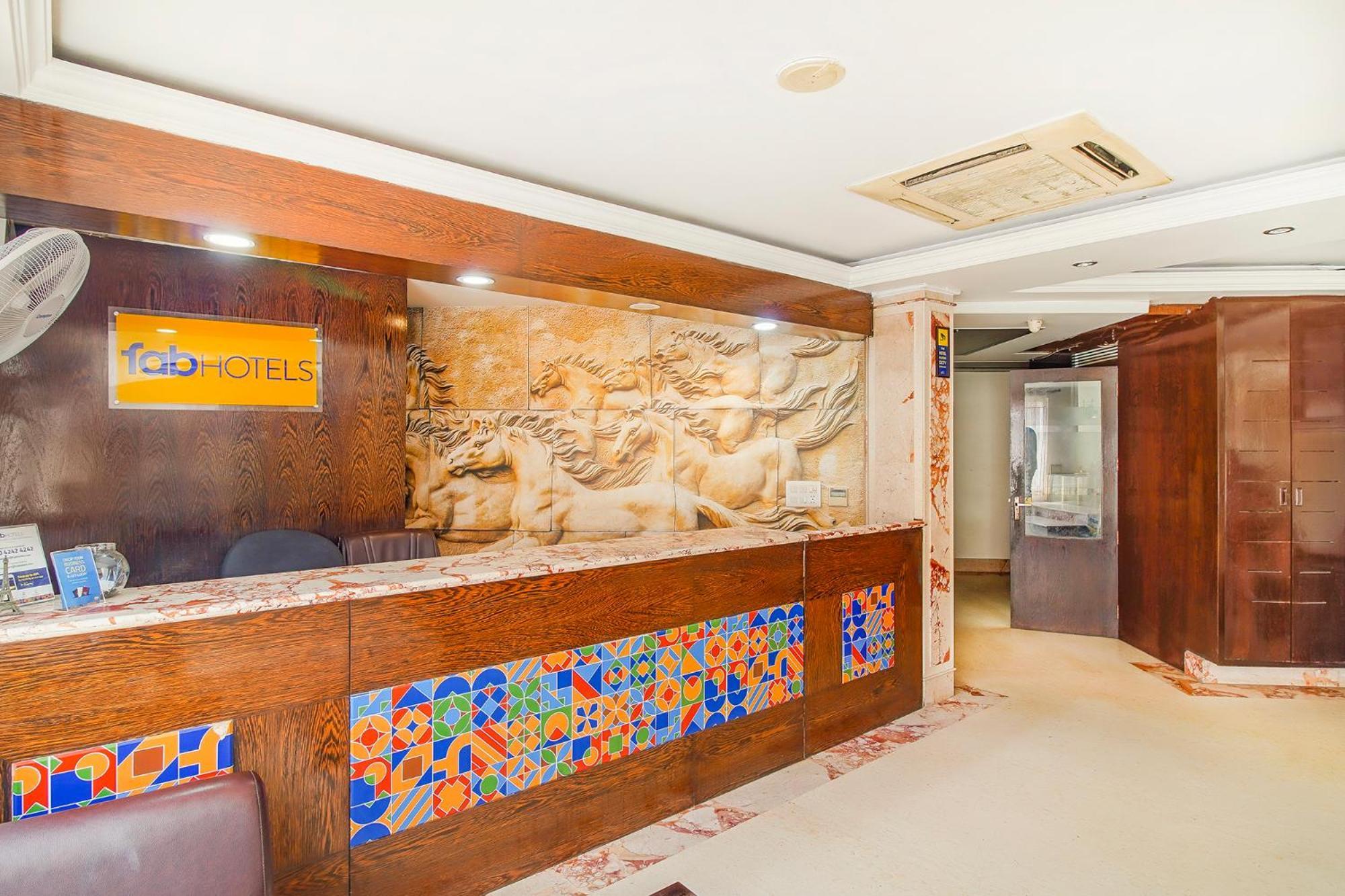 Fabhotel Marble Arch - Nr Karol Bagh Market Delhi  Dış mekan fotoğraf