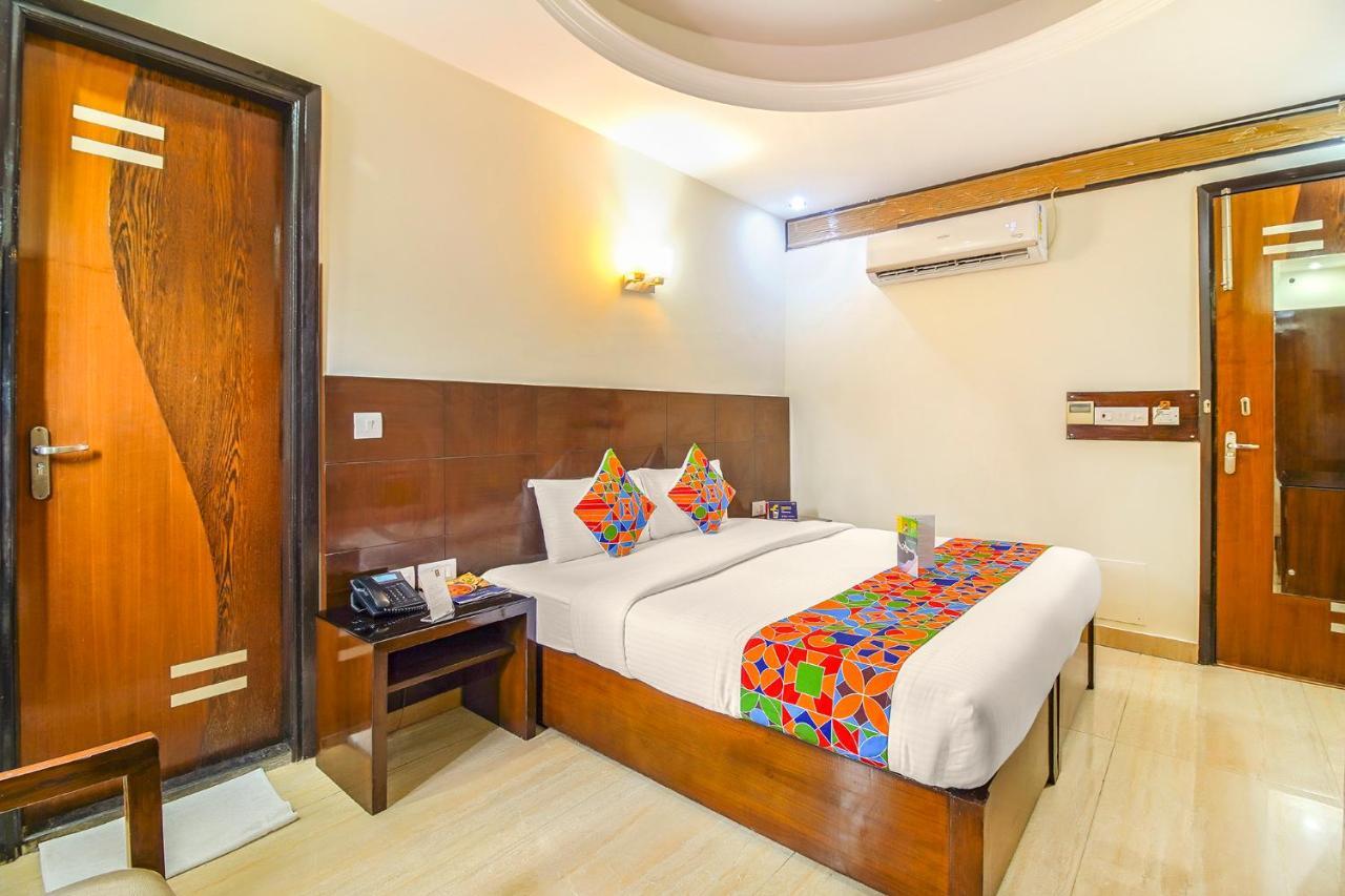 Fabhotel Marble Arch - Nr Karol Bagh Market Delhi  Dış mekan fotoğraf